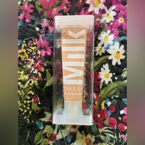 Milk Makeup Blur Liquid Matte Foundation 30ML - Golden Light NWT